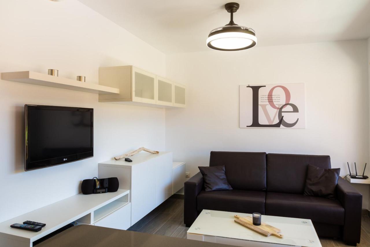 Casa Lucien - Newly Refurbished Apartment With Swimming Pool - Ideal For Couples Corralejo Exteriör bild